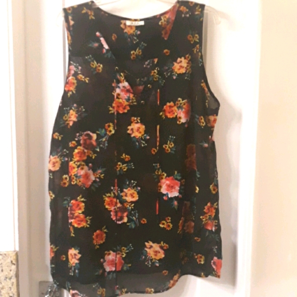 MPH collection lace up top XL
